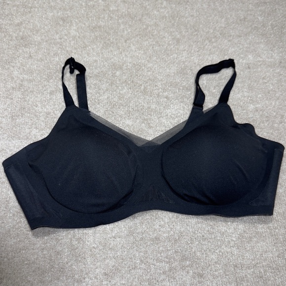 Honeylove Liftwear Crossover Bra Black Padded 38B L Flexible Wireless Minimalist - Picture 1 of 3